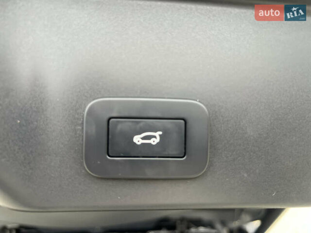 Чорний Ленд Ровер Рендж Ровер Евок, об'ємом двигуна 2 л та пробігом 185 тис. км за 34643 $, фото 20 на Automoto.ua