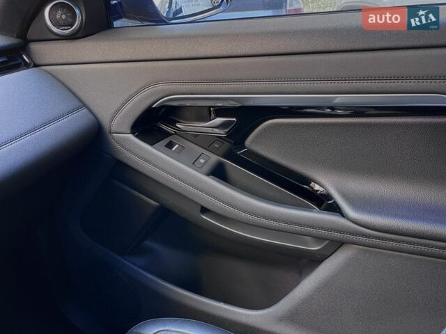 Чорний Ленд Ровер Рендж Ровер Евок, об'ємом двигуна 2 л та пробігом 24 тис. км за 38500 $, фото 10 на Automoto.ua