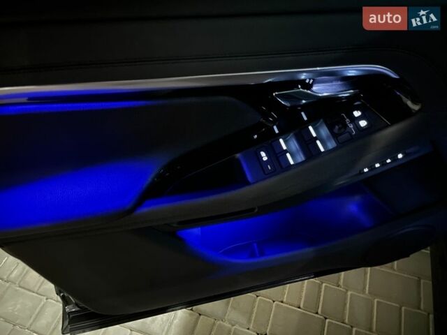 Чорний Ленд Ровер Рендж Ровер Евок, об'ємом двигуна 2 л та пробігом 24 тис. км за 38500 $, фото 21 на Automoto.ua
