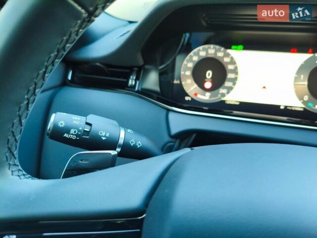 Черный Ленд Ровер Рендж Ровер Эвок, объемом двигателя 2 л и пробегом 21 тыс. км за 50676 $, фото 75 на Automoto.ua