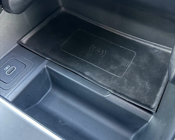 Черный Ленд Ровер Рендж Ровер Эвок, объемом двигателя 2 л и пробегом 6 тыс. км за 42900 $, фото 27 на Automoto.ua