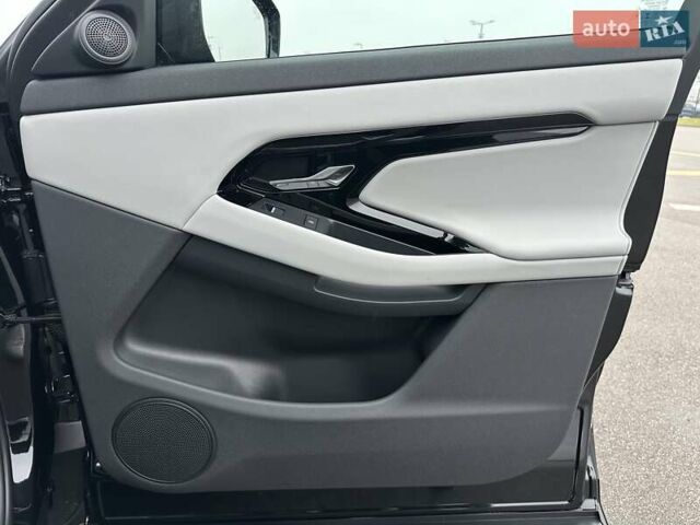 Чорний Ленд Ровер Рендж Ровер Евок, об'ємом двигуна 2 л та пробігом 7 тис. км за 60200 $, фото 29 на Automoto.ua