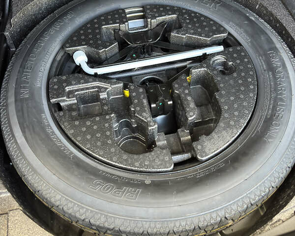 Черный Ленд Ровер Рендж Ровер Эвок, объемом двигателя 2 л и пробегом 6 тыс. км за 47900 $, фото 35 на Automoto.ua