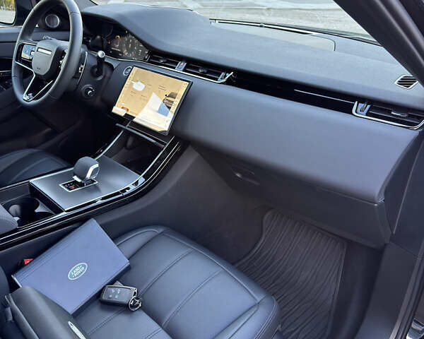 Черный Ленд Ровер Рендж Ровер Эвок, объемом двигателя 2 л и пробегом 6 тыс. км за 42900 $, фото 31 на Automoto.ua