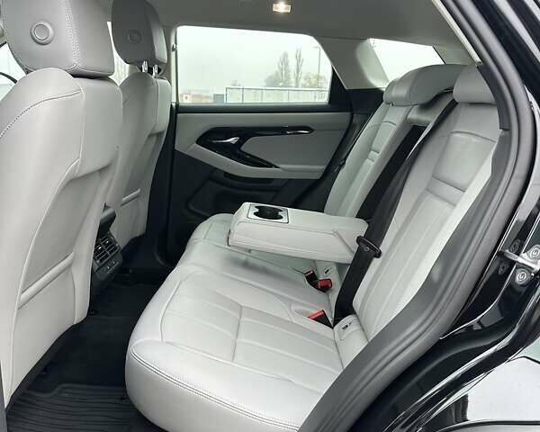 Чорний Ленд Ровер Рендж Ровер Евок, об'ємом двигуна 2 л та пробігом 7 тис. км за 60200 $, фото 20 на Automoto.ua