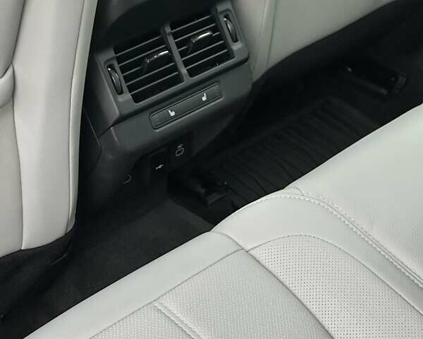 Чорний Ленд Ровер Рендж Ровер Евок, об'ємом двигуна 2 л та пробігом 7 тис. км за 60200 $, фото 21 на Automoto.ua