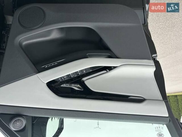 Чорний Ленд Ровер Рендж Ровер Евок, об'ємом двигуна 2 л та пробігом 7 тис. км за 60200 $, фото 11 на Automoto.ua