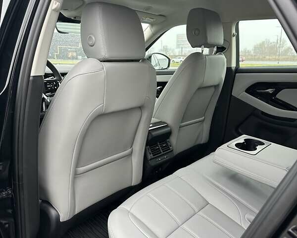 Чорний Ленд Ровер Рендж Ровер Евок, об'ємом двигуна 2 л та пробігом 7 тис. км за 60200 $, фото 18 на Automoto.ua