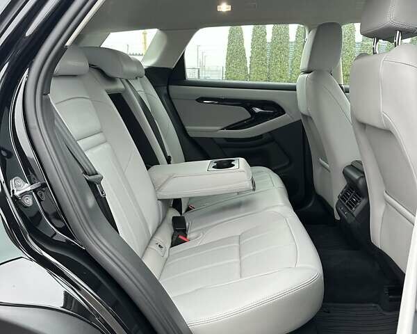 Чорний Ленд Ровер Рендж Ровер Евок, об'ємом двигуна 2 л та пробігом 7 тис. км за 60200 $, фото 27 на Automoto.ua