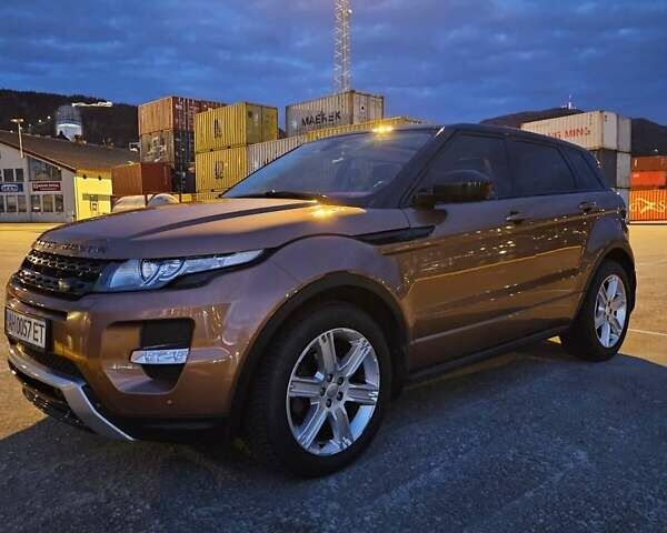 Коричневый Ленд Ровер Рендж Ровер Эвок, объемом двигателя 2.18 л и пробегом 106 тыс. км за 25000 $, фото 2 на Automoto.ua