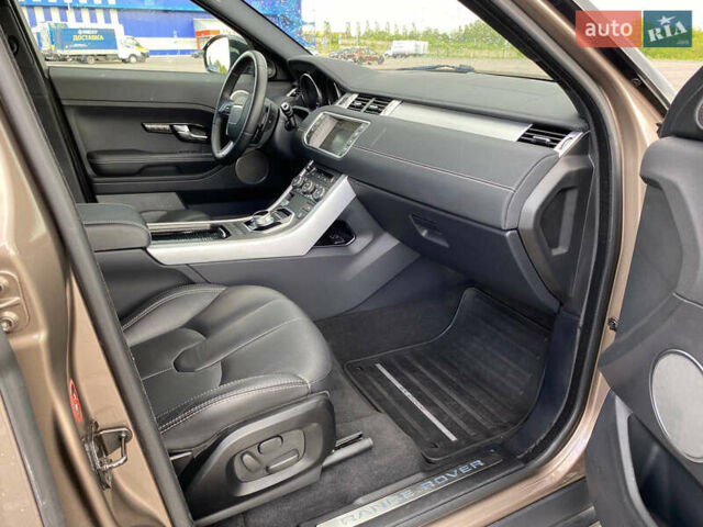 Коричневый Ленд Ровер Рендж Ровер Эвок, объемом двигателя 2.2 л и пробегом 115 тыс. км за 19900 $, фото 48 на Automoto.ua