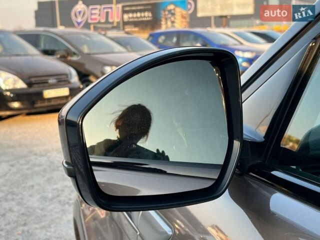 Коричневый Ленд Ровер Рендж Ровер Эвок, объемом двигателя 2.2 л и пробегом 88 тыс. км за 17590 $, фото 12 на Automoto.ua