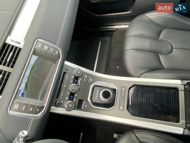 Коричневый Ленд Ровер Рендж Ровер Эвок, объемом двигателя 2.2 л и пробегом 115 тыс. км за 19900 $, фото 33 на Automoto.ua