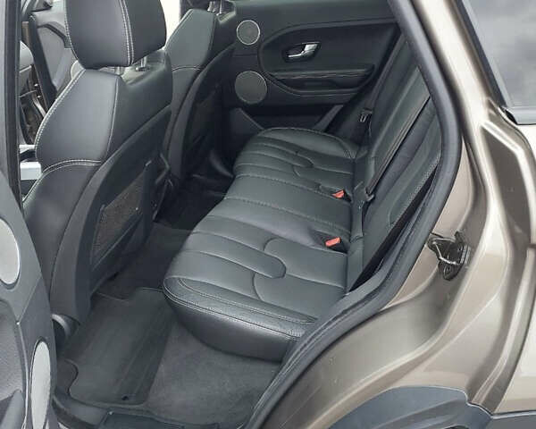 Коричневый Ленд Ровер Рендж Ровер Эвок, объемом двигателя 2.2 л и пробегом 115 тыс. км за 19900 $, фото 51 на Automoto.ua