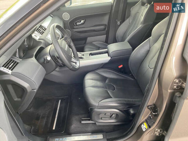 Коричневый Ленд Ровер Рендж Ровер Эвок, объемом двигателя 2.2 л и пробегом 115 тыс. км за 19900 $, фото 25 на Automoto.ua
