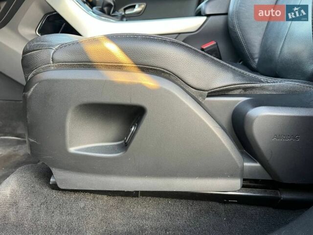 Коричневый Ленд Ровер Рендж Ровер Эвок, объемом двигателя 2.2 л и пробегом 88 тыс. км за 17590 $, фото 18 на Automoto.ua