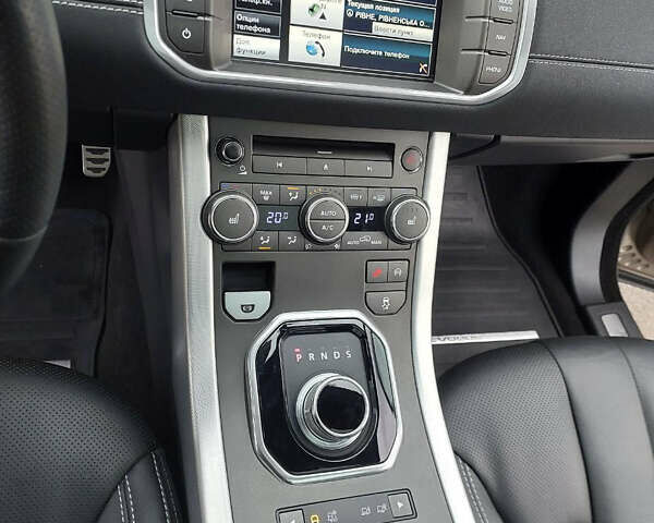 Коричневый Ленд Ровер Рендж Ровер Эвок, объемом двигателя 2.2 л и пробегом 115 тыс. км за 19900 $, фото 36 на Automoto.ua