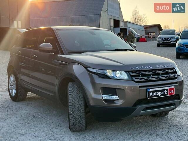 Коричневый Ленд Ровер Рендж Ровер Эвок, объемом двигателя 2.2 л и пробегом 88 тыс. км за 17590 $, фото 2 на Automoto.ua