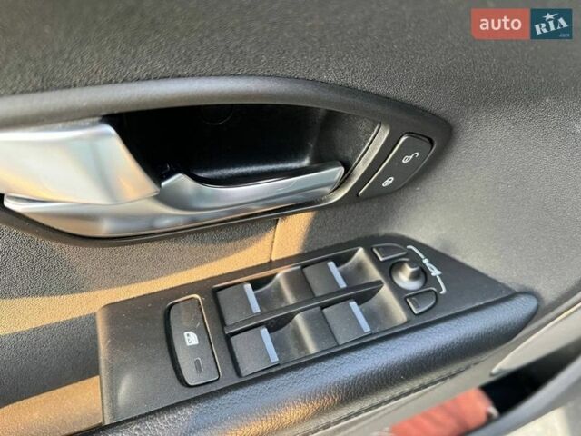 Коричневый Ленд Ровер Рендж Ровер Эвок, объемом двигателя 2.2 л и пробегом 88 тыс. км за 17590 $, фото 14 на Automoto.ua