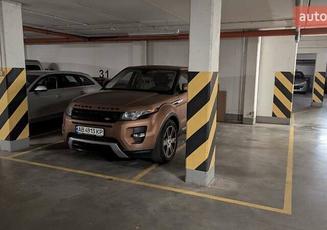 Коричневый Ленд Ровер Рендж Ровер Эвок, объемом двигателя 2 л и пробегом 129 тыс. км за 17300 $, фото 1 на Automoto.ua