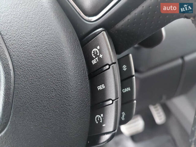 Коричневый Ленд Ровер Рендж Ровер Эвок, объемом двигателя 2.2 л и пробегом 115 тыс. км за 19900 $, фото 45 на Automoto.ua