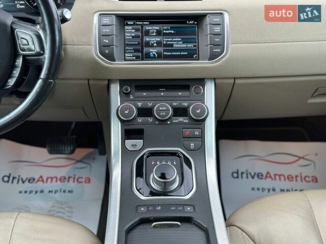 Коричневый Ленд Ровер Рендж Ровер Эвок, объемом двигателя 2 л и пробегом 183 тыс. км за 9900 $, фото 19 на Automoto.ua