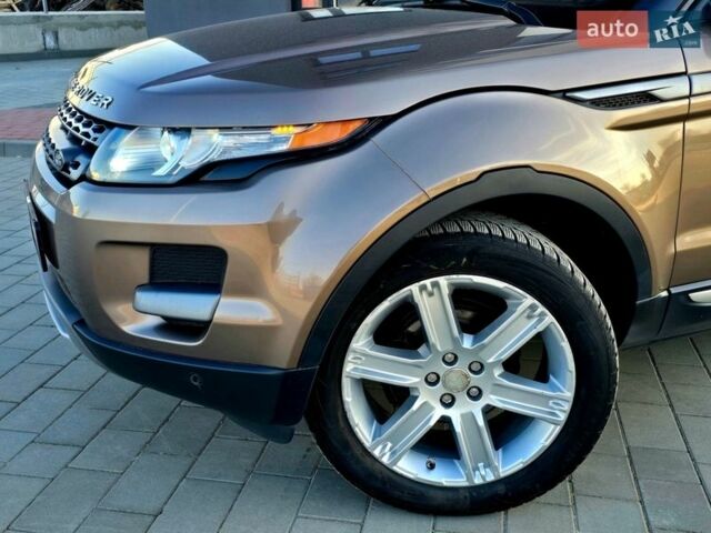 Коричневый Ленд Ровер Рендж Ровер Эвок, объемом двигателя 2 л и пробегом 158 тыс. км за 17950 $, фото 12 на Automoto.ua