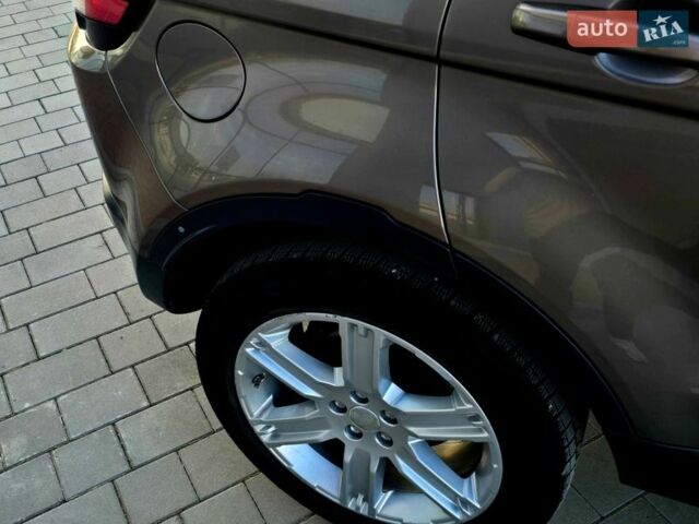 Коричневый Ленд Ровер Рендж Ровер Эвок, объемом двигателя 2 л и пробегом 158 тыс. км за 17950 $, фото 25 на Automoto.ua