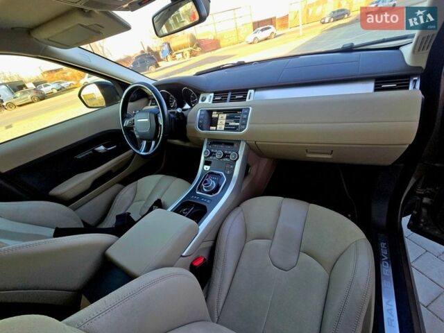 Коричневый Ленд Ровер Рендж Ровер Эвок, объемом двигателя 2 л и пробегом 158 тыс. км за 17950 $, фото 37 на Automoto.ua