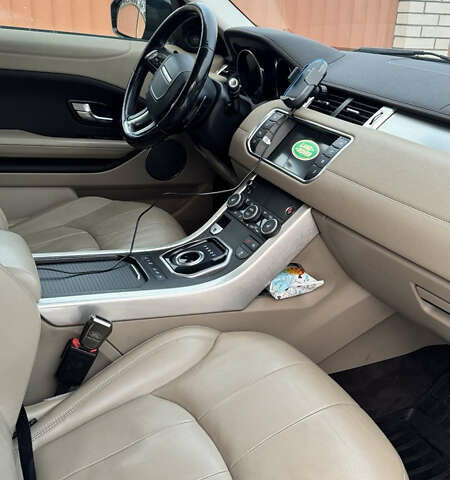 Коричневый Ленд Ровер Рендж Ровер Эвок, объемом двигателя 2.18 л и пробегом 197 тыс. км за 23500 $, фото 3 на Automoto.ua