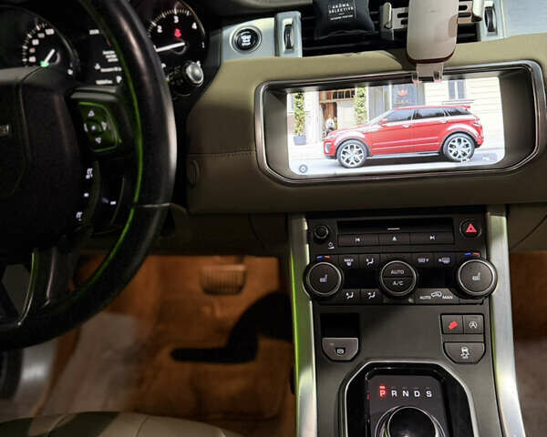 Коричневий Ленд Ровер Рендж Ровер Евок, об'ємом двигуна 2 л та пробігом 99 тис. км за 29000 $, фото 15 на Automoto.ua