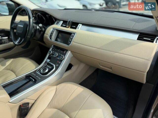 Коричневий Ленд Ровер Рендж Ровер Евок, об'ємом двигуна 2 л та пробігом 142 тис. км за 19000 $, фото 25 на Automoto.ua