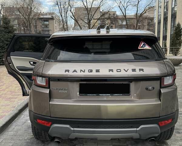 Коричневый Ленд Ровер Рендж Ровер Эвок, объемом двигателя 2 л и пробегом 96 тыс. км за 21000 $, фото 12 на Automoto.ua