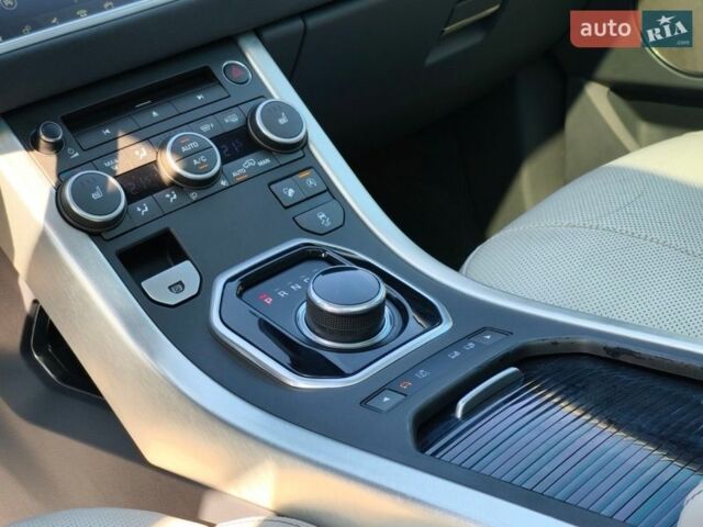 Коричневий Ленд Ровер Рендж Ровер Евок, об'ємом двигуна 2 л та пробігом 132 тис. км за 13100 $, фото 20 на Automoto.ua