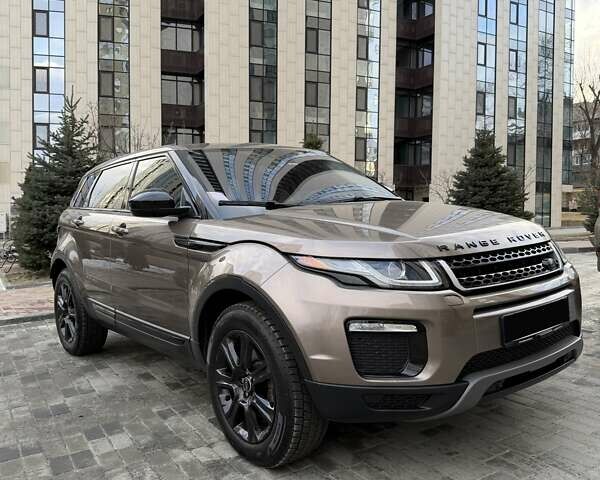 Коричневый Ленд Ровер Рендж Ровер Эвок, объемом двигателя 2 л и пробегом 96 тыс. км за 21000 $, фото 27 на Automoto.ua