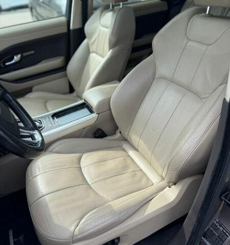 Коричневий Ленд Ровер Рендж Ровер Евок, об'ємом двигуна 2 л та пробігом 142 тис. км за 19000 $, фото 17 на Automoto.ua