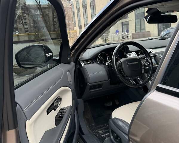 Коричневый Ленд Ровер Рендж Ровер Эвок, объемом двигателя 2 л и пробегом 96 тыс. км за 21000 $, фото 11 на Automoto.ua