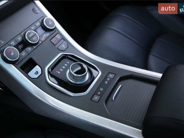 Коричневий Ленд Ровер Рендж Ровер Евок, об'ємом двигуна 2.18 л та пробігом 78 тис. км за 24500 $, фото 6 на Automoto.ua