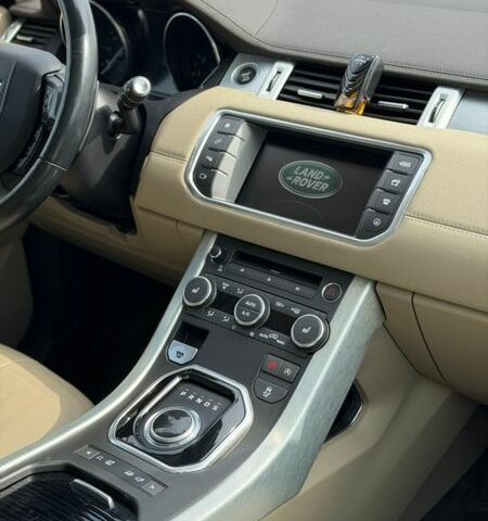 Коричневий Ленд Ровер Рендж Ровер Евок, об'ємом двигуна 2 л та пробігом 142 тис. км за 19000 $, фото 30 на Automoto.ua