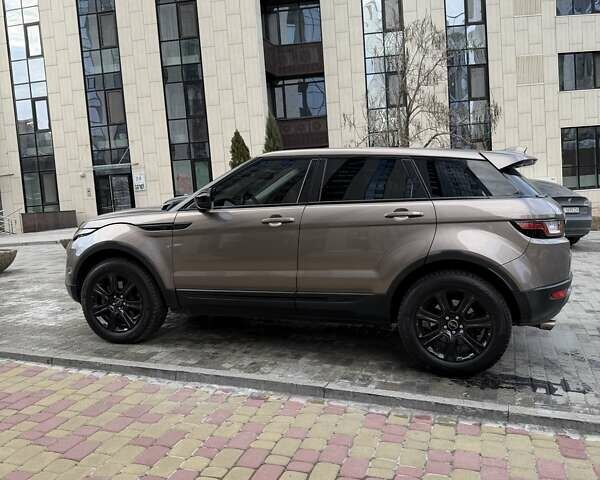 Коричневый Ленд Ровер Рендж Ровер Эвок, объемом двигателя 2 л и пробегом 96 тыс. км за 21000 $, фото 22 на Automoto.ua