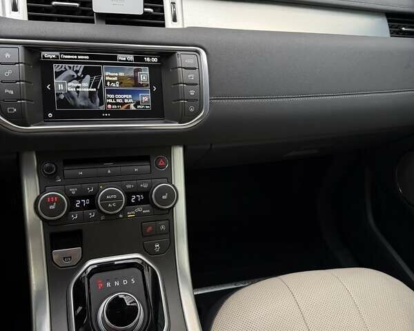 Коричневый Ленд Ровер Рендж Ровер Эвок, объемом двигателя 2 л и пробегом 96 тыс. км за 21000 $, фото 7 на Automoto.ua