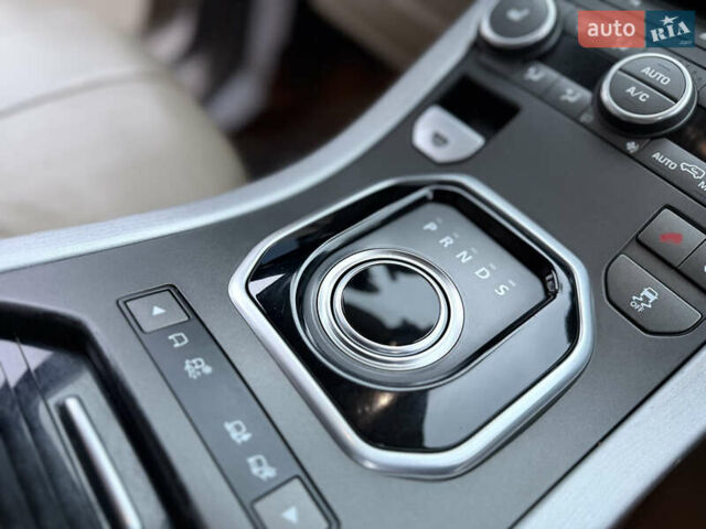 Коричневий Ленд Ровер Рендж Ровер Евок, об'ємом двигуна 2.18 л та пробігом 115 тис. км за 23900 $, фото 20 на Automoto.ua