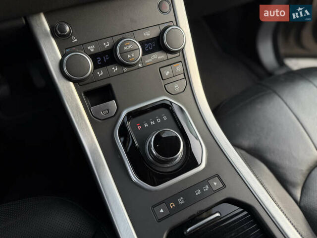 Коричневый Ленд Ровер Рендж Ровер Эвок, объемом двигателя 2 л и пробегом 66 тыс. км за 22900 $, фото 35 на Automoto.ua