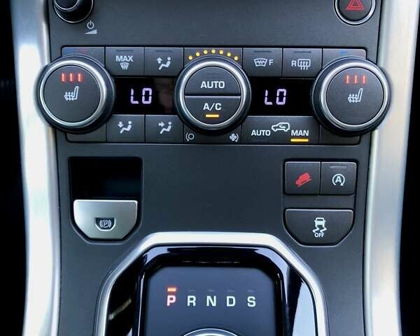 Ленд Ровер Рендж Ровер Эвок 2017 в Одессе на Automoto.ua Коричневый Ленд Ровер Рендж Ровер Эвок, объемом двигателя 2 л и пробегом 150 тыс. км за 22000 $, фото 6 на Automoto.ua