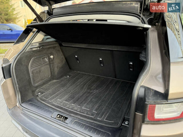 Коричневый Ленд Ровер Рендж Ровер Эвок, объемом двигателя 2 л и пробегом 66 тыс. км за 22900 $, фото 49 на Automoto.ua