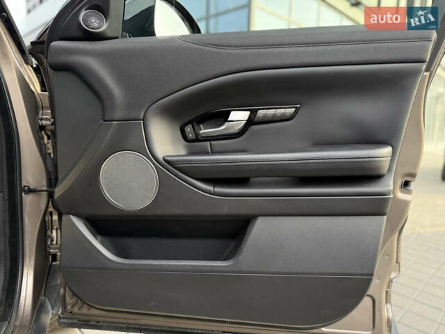 Коричневый Ленд Ровер Рендж Ровер Эвок, объемом двигателя 2 л и пробегом 66 тыс. км за 22900 $, фото 53 на Automoto.ua