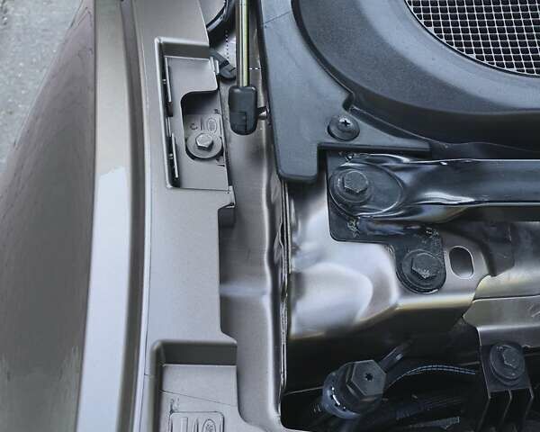 Ленд Ровер Рендж Ровер Эвок 2017 в Одессе на Automoto.ua Коричневый Ленд Ровер Рендж Ровер Эвок, объемом двигателя 2 л и пробегом 150 тыс. км за 22000 $, фото 12 на Automoto.ua