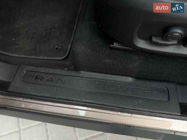 Коричневый Ленд Ровер Рендж Ровер Эвок, объемом двигателя 2 л и пробегом 66 тыс. км за 22900 $, фото 26 на Automoto.ua