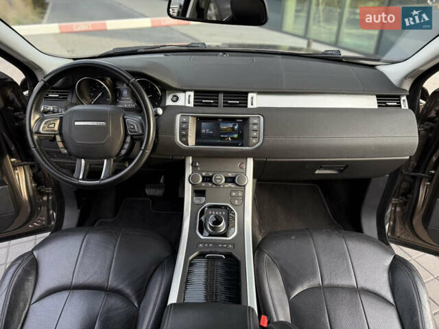 Коричневый Ленд Ровер Рендж Ровер Эвок, объемом двигателя 2 л и пробегом 66 тыс. км за 22900 $, фото 47 на Automoto.ua