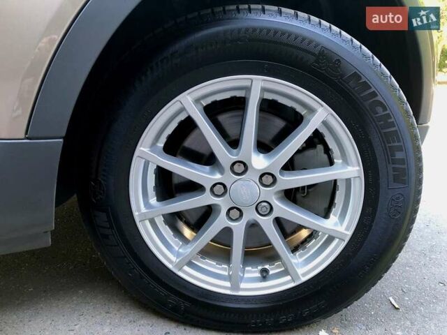 Ленд Ровер Рендж Ровер Эвок 2017 в Одессе на Automoto.ua Коричневый Ленд Ровер Рендж Ровер Эвок, объемом двигателя 2 л и пробегом 150 тыс. км за 22000 $, фото 4 на Automoto.ua